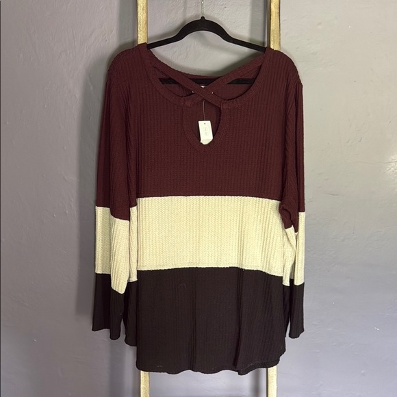 Maurices 24/7 Crisscross Colorblock Waffle Knit Top - Picture 1 of 4